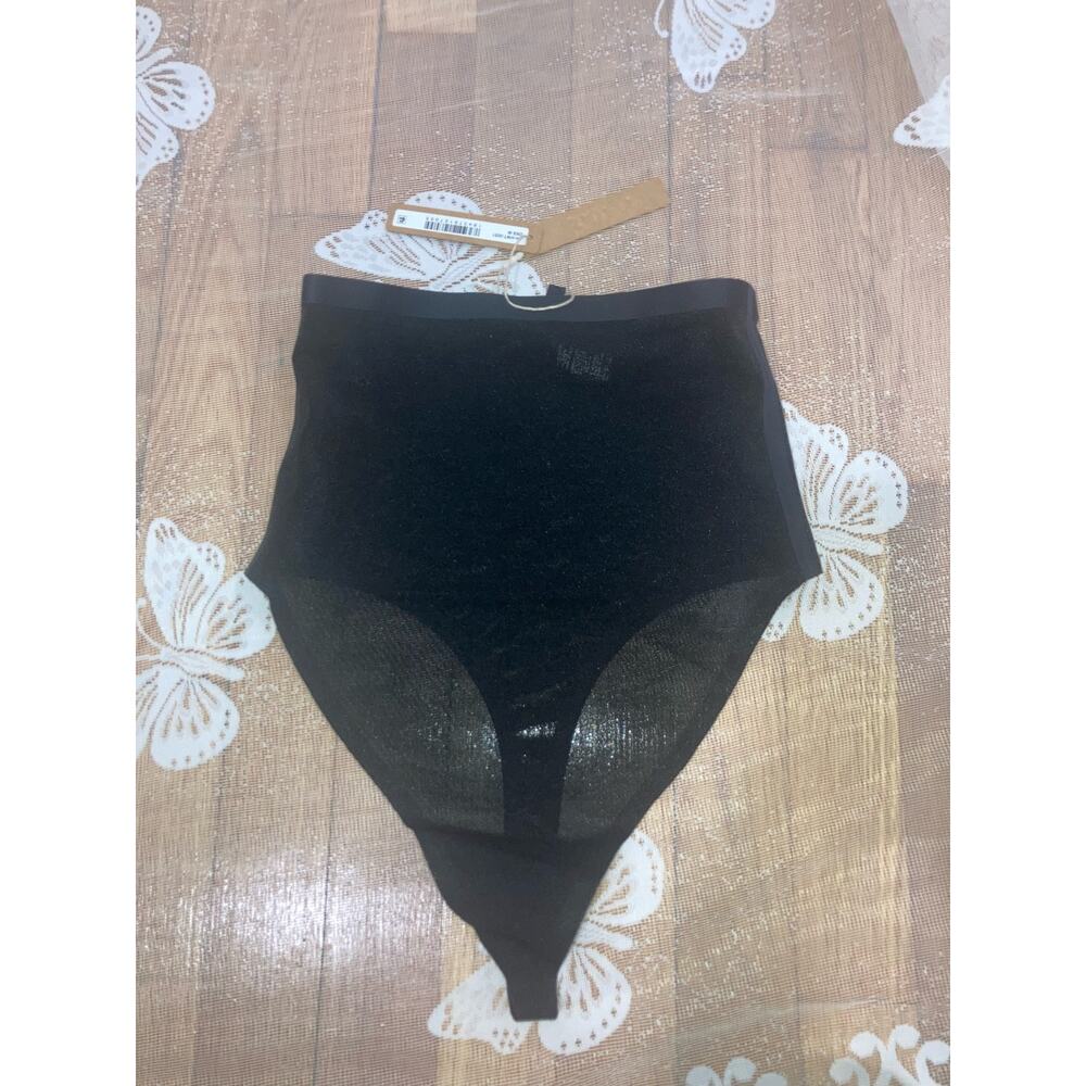 SKIMS Size Medium Power Mesh High Waisted Thong Panty Shapewear ONYX Black